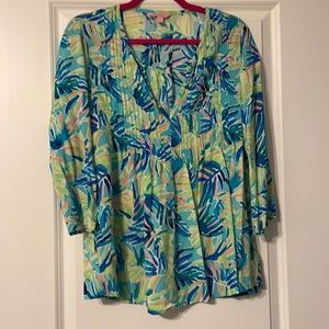 Lilly Pulitzer size medium 3/4 length sleeve blouse
